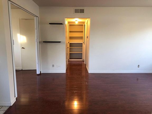 5th image of 872 Gallatin Dr APT 3