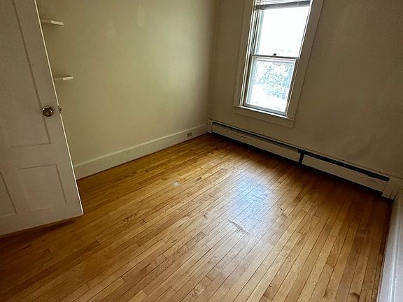 5th image of 120-126 N Willard St