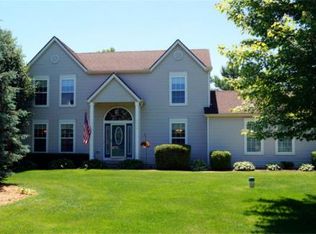 8916 Barnstable Dr, Brighton, MI