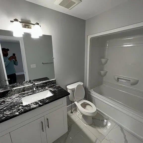 319 Benson Ct — Photo 8