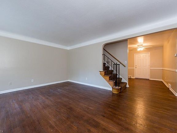 2nd image of 980 Glenside Ave