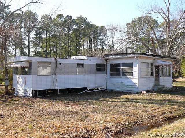 1st image of 76 Duck Pond Ln