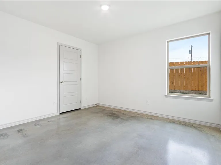 797 Freedom Cir — Photo 23