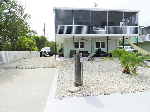 4th image of 137 Caloosa St