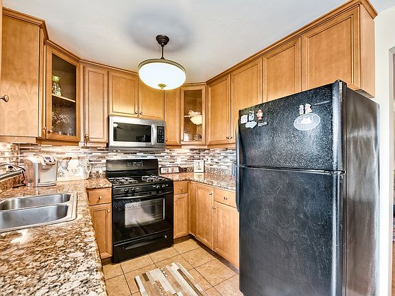 2nd image of 195 Avenida Descanso Unit 123