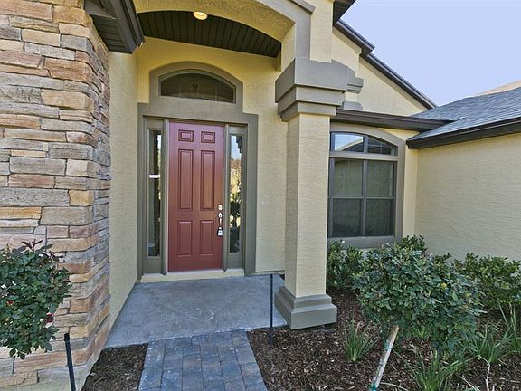 2nd image of 2028 Crown Dr