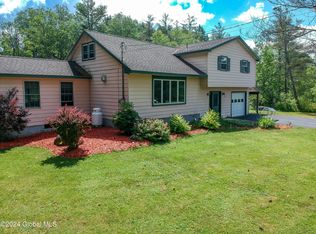 141 Morrow Rd, Amsterdam, NY 12010