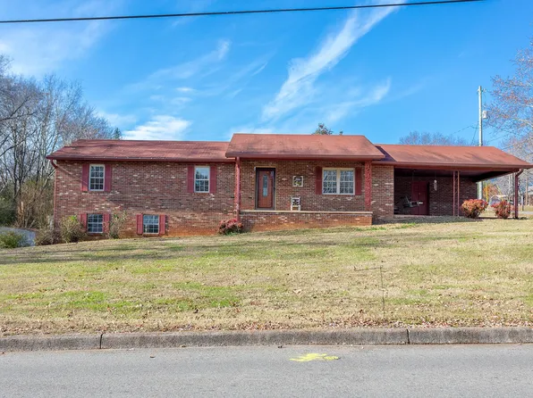 1812 N Jackson St, Athens, TN 37303