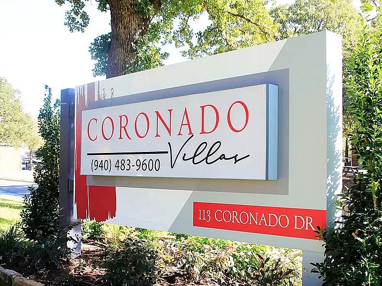 Coronado Villas Sign