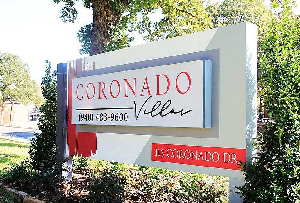 Coronado Villas Sign