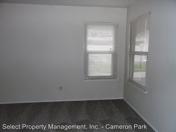 5th image of 2720 La Crescenta Dr APT 10