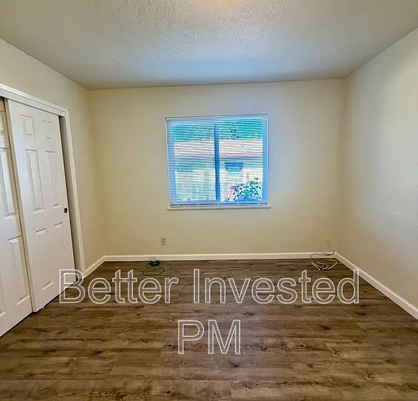 212 Ford St #7 — Photo 3