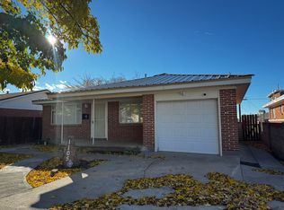 1105 Indiana St SE, Albuquerque, NM 87108