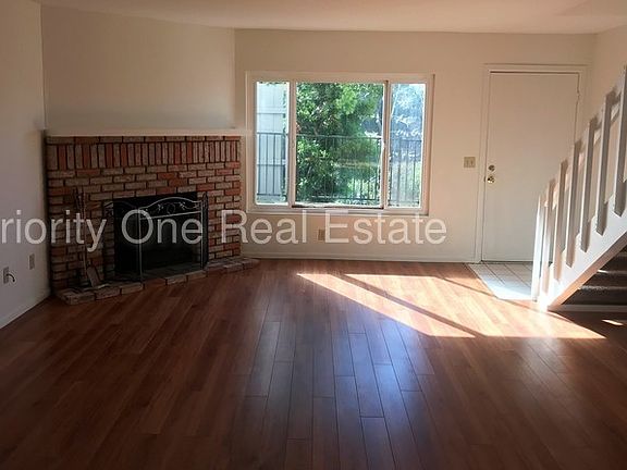 5th image of 4212 Maryland St APT 4