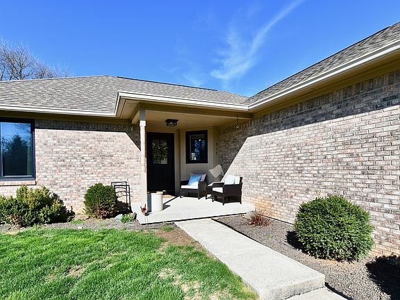 3rd image of 517 Martha Eunice Ln