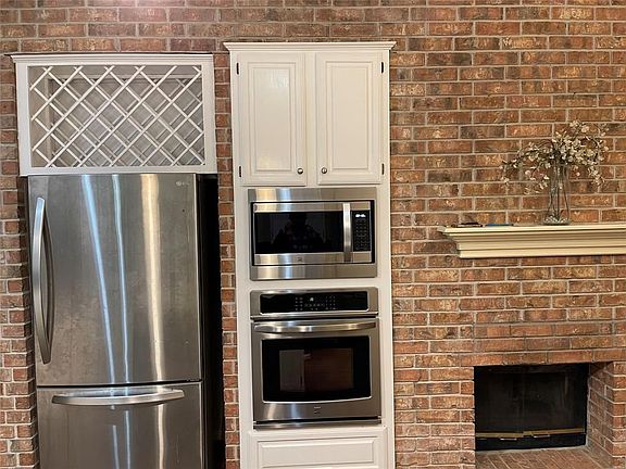 4th image of 1518 Briar Cottage Ct
