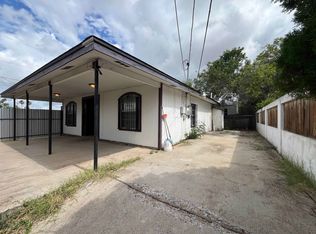 207 N Stone Ave, Laredo, TX 78040