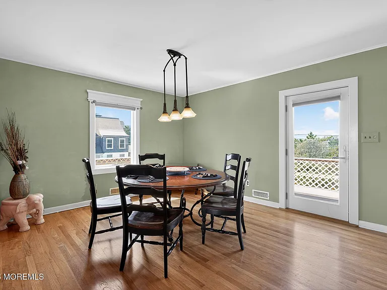 1521 Ocean Ave — Photo 19