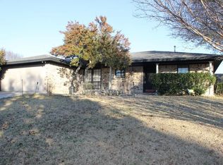 205 S Sendero Dr, Decatur, TX 76234