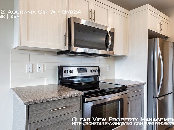4th image of 92 Aquitania Cir W #3