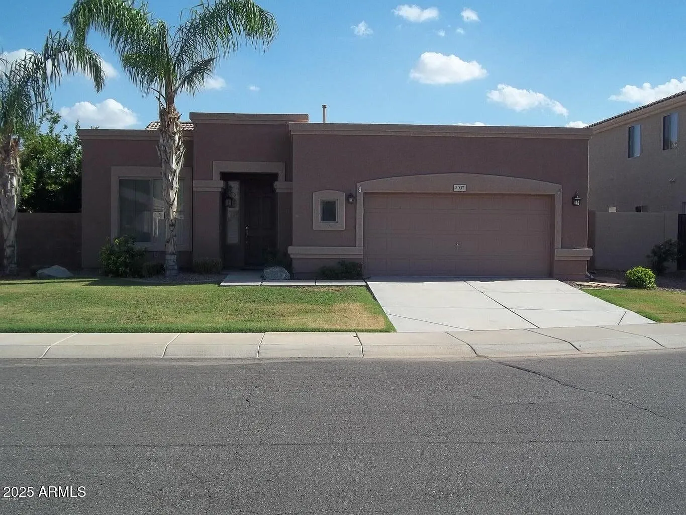 4 bed, 2142 sqft, $2,875 — Photo 2