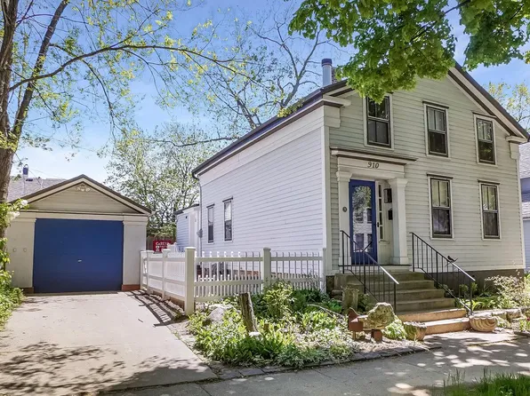 910 S 3rd STREET, Milwaukee, WI 53204