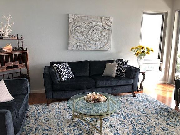 3rd image of 890 W Cliff Dr Unit 17