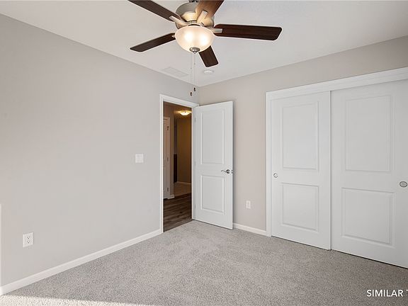 3rd image of 930 Tuscany Drive St SE