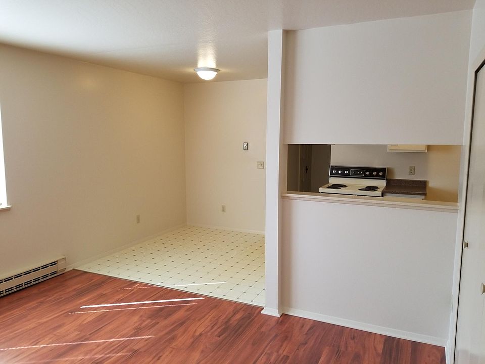 1st image of 141 S Bates St APT 7