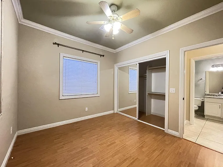 2549 Country Club Dr — Photo 16
