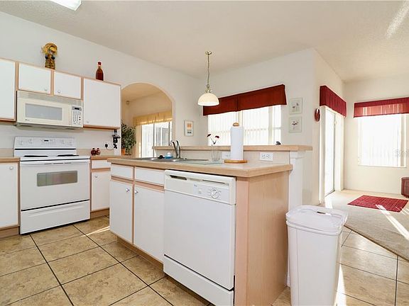 5th image of 5305 Coral Vine Ln