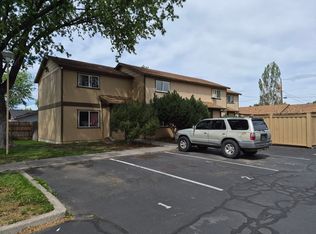 724 NW 4th St, Redmond, OR 97756