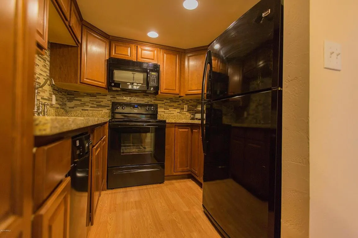 5432 W Sheena Drive — Photo 4