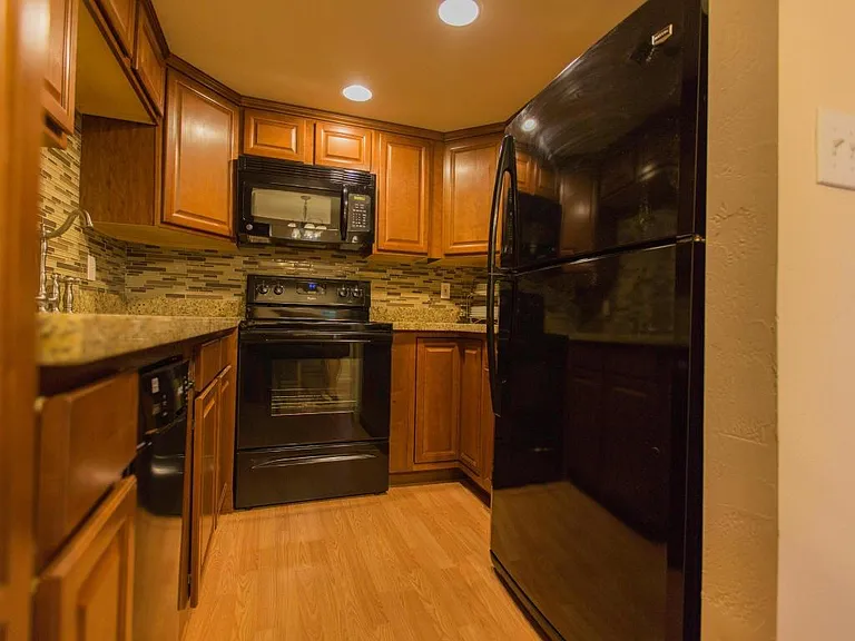 5432 W Sheena Dr — Photo 4