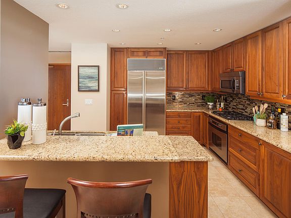 5th image of 700 W Harbor Dr Unit 506