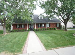 1526 E Pheasant Run Dr, Springville, UT 84663