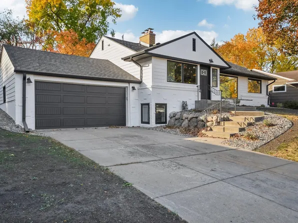 5301 W 61st St, Edina, MN 55436