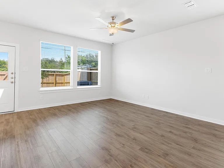8132 Brocken St — Photo 10