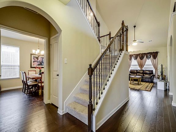 4th image of 1815 Slate Creek Dr