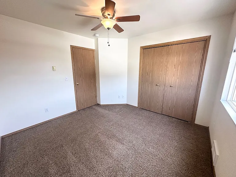 1656 Barlow — Photo 8