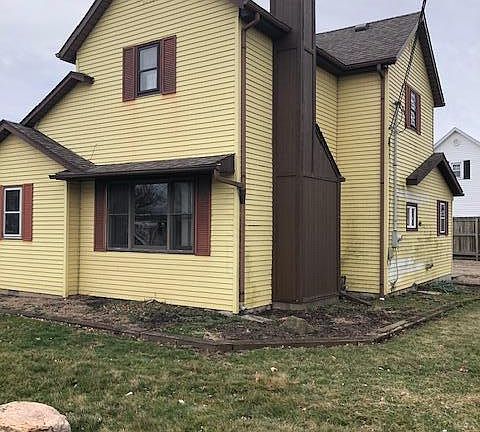 2nd image of 235 4th St