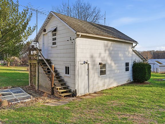 4th image of 599 Palmyra Rd