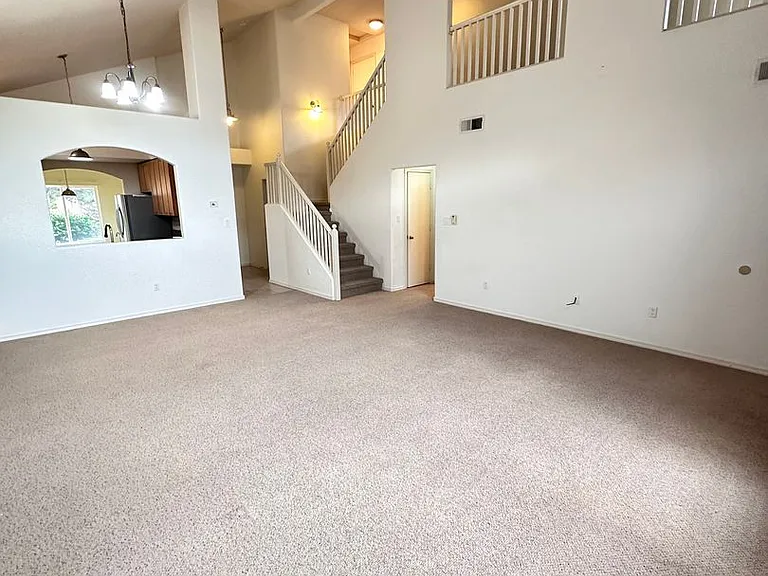 7419 Desert Eagle Rd NE — Photo 7