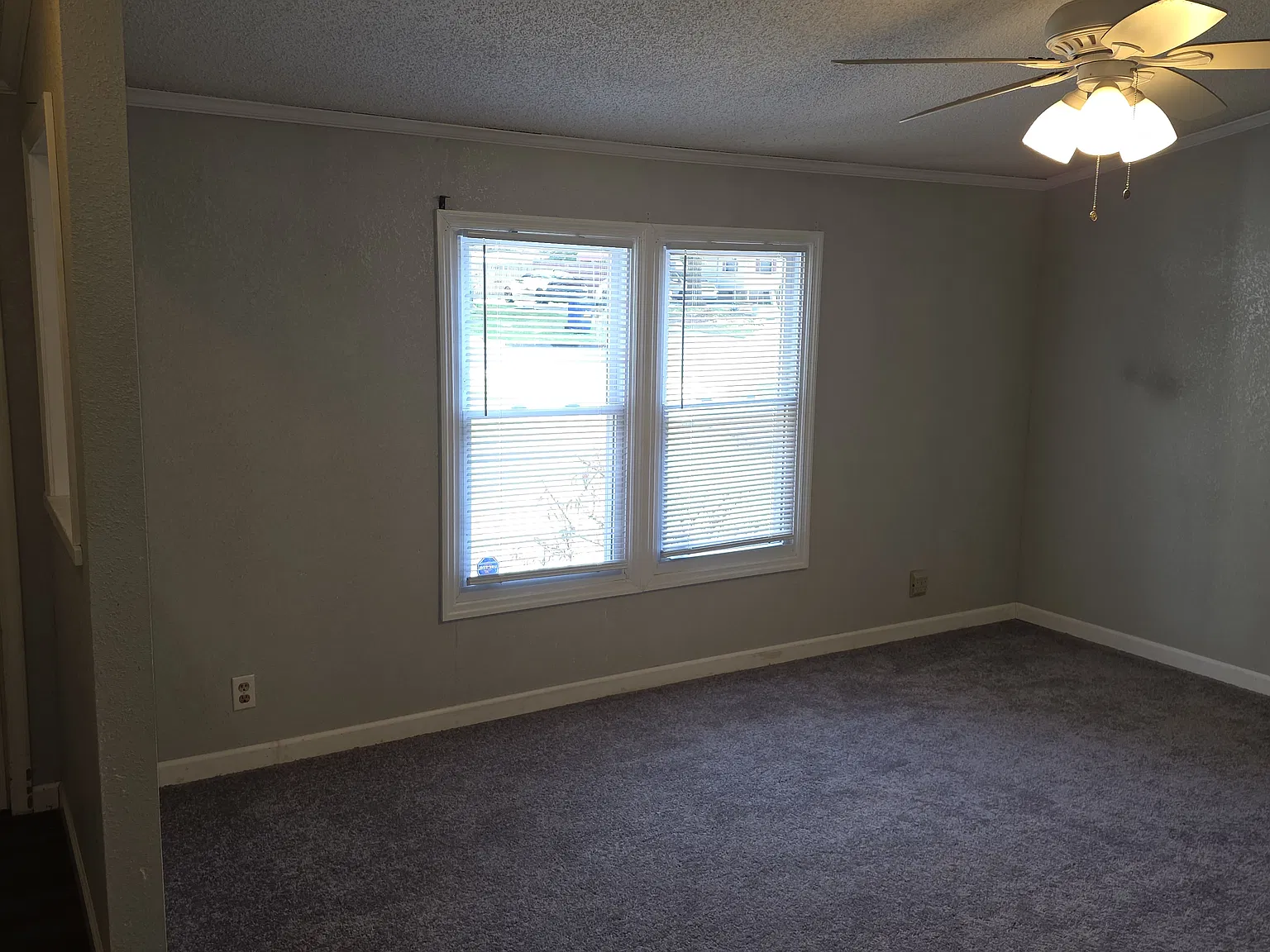 3 bed, 1056 sqft, $1,250 — Photo 1