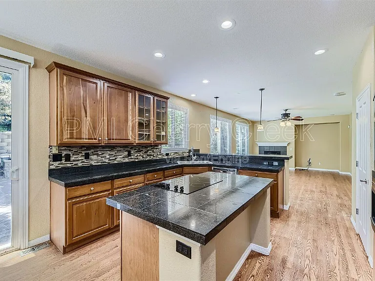 2615 Pemberly Ave — Photo 4