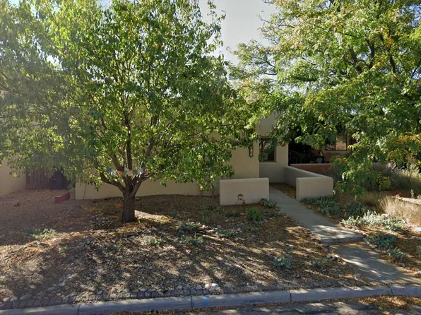 6353 Casas De Milagros, Santa Fe, NM 87507
