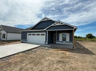 5701 Plumthicket St, Wichita, KS 67226