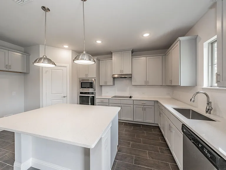 224 Gardenia Dr — Photo 12
