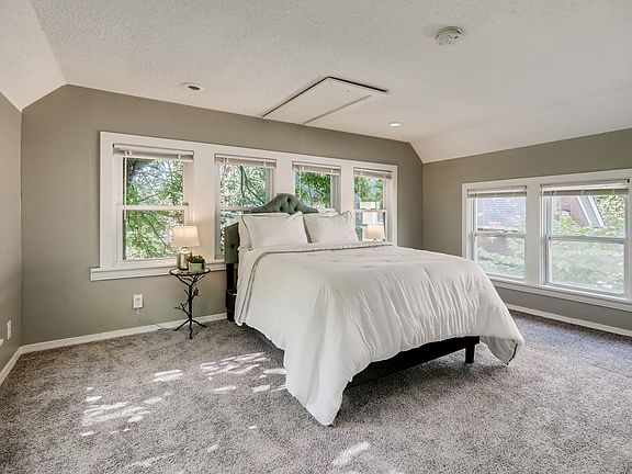 4th image of 554 Charles Ave