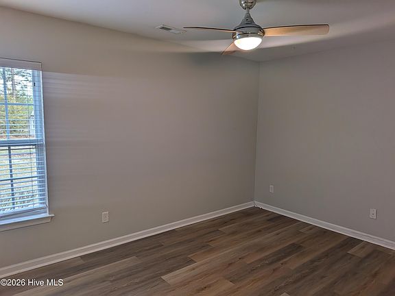 5th image of 8501 Heirloom Dr NE